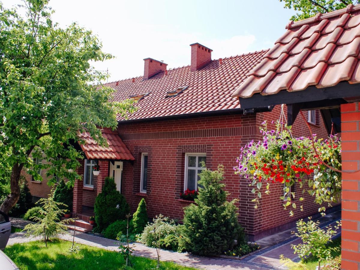 Gosciniec Pod Debem Villa Wilimy Exterior photo