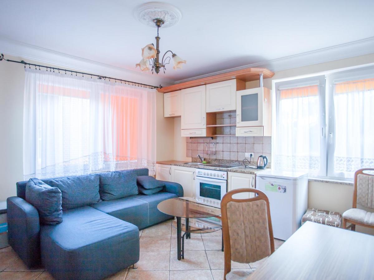 Gosciniec Pod Debem Villa Wilimy Exterior photo